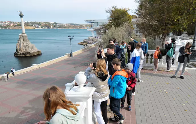 Пешеходная экскурсия «Город у моря»