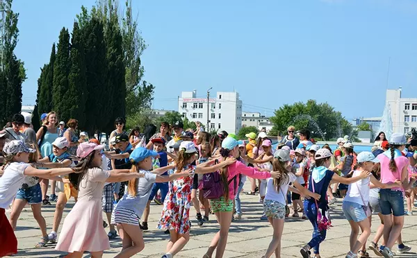 «Детство это — мы!»