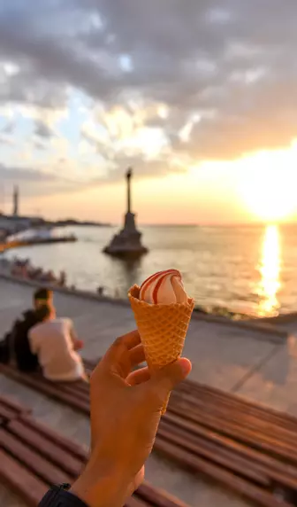 Город у моря