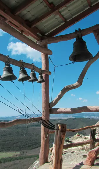 Пещерные монастыри Шульской долины